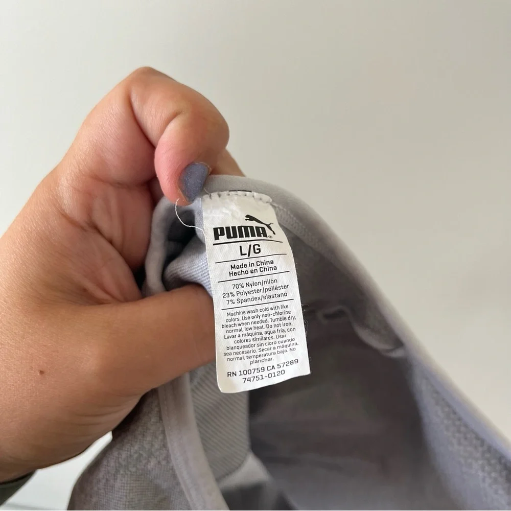 Puma Racerback Removable Cups Sports Bra Gray and White Large‎